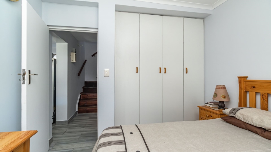 2 Bedroom Property for Sale in Hartenbos Central Western Cape